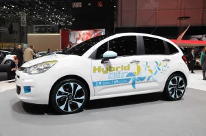 2013-03-05_Geneva_Motor_Show_8120