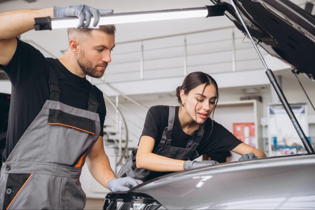 car code po300 being fixed by mechanic