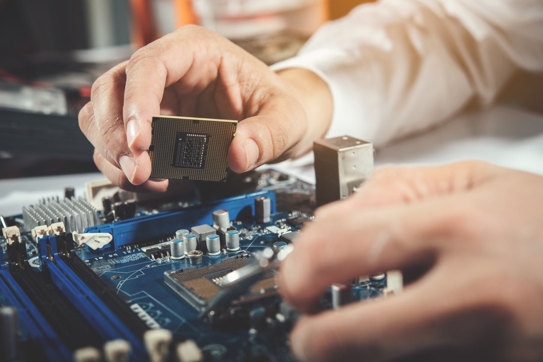 Solo technician programming a control module